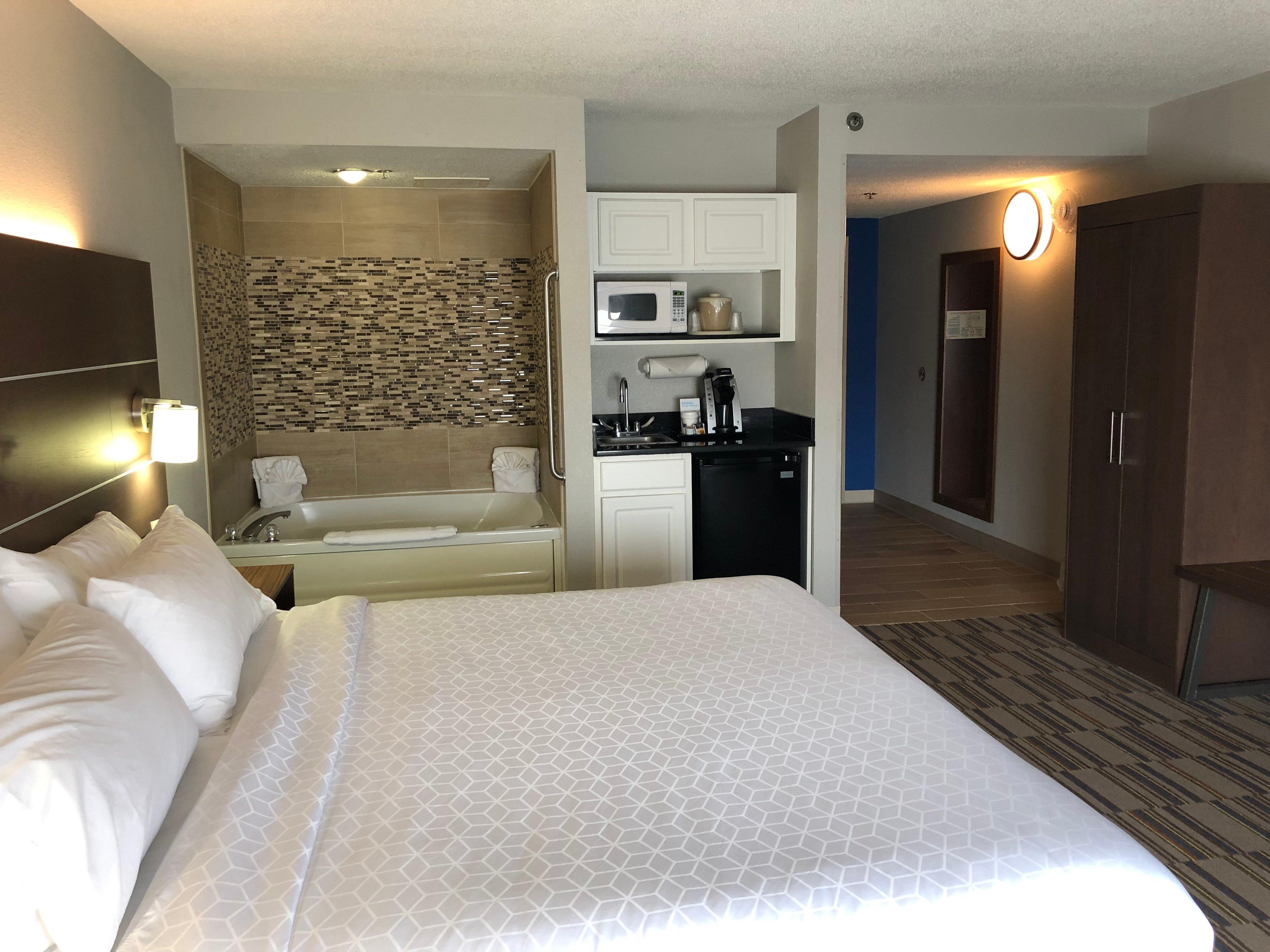 Holiday Inn Express And Suites Quakertown - Allentown Area By Ihg Экстерьер фото