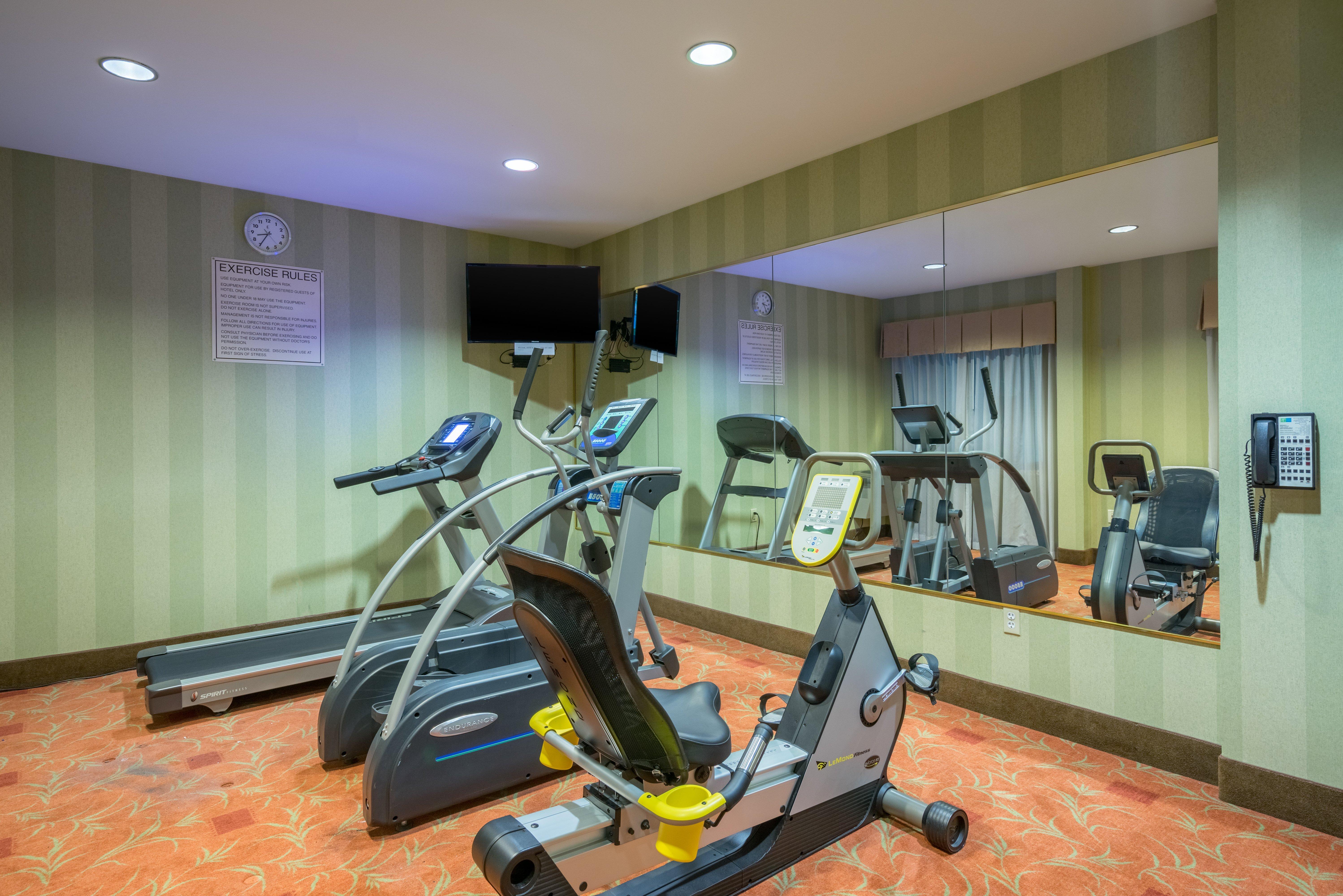 Holiday Inn Express And Suites Quakertown - Allentown Area By Ihg Экстерьер фото
