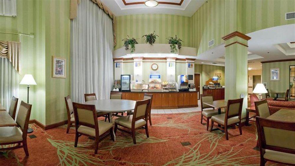 Holiday Inn Express And Suites Quakertown - Allentown Area By Ihg Экстерьер фото