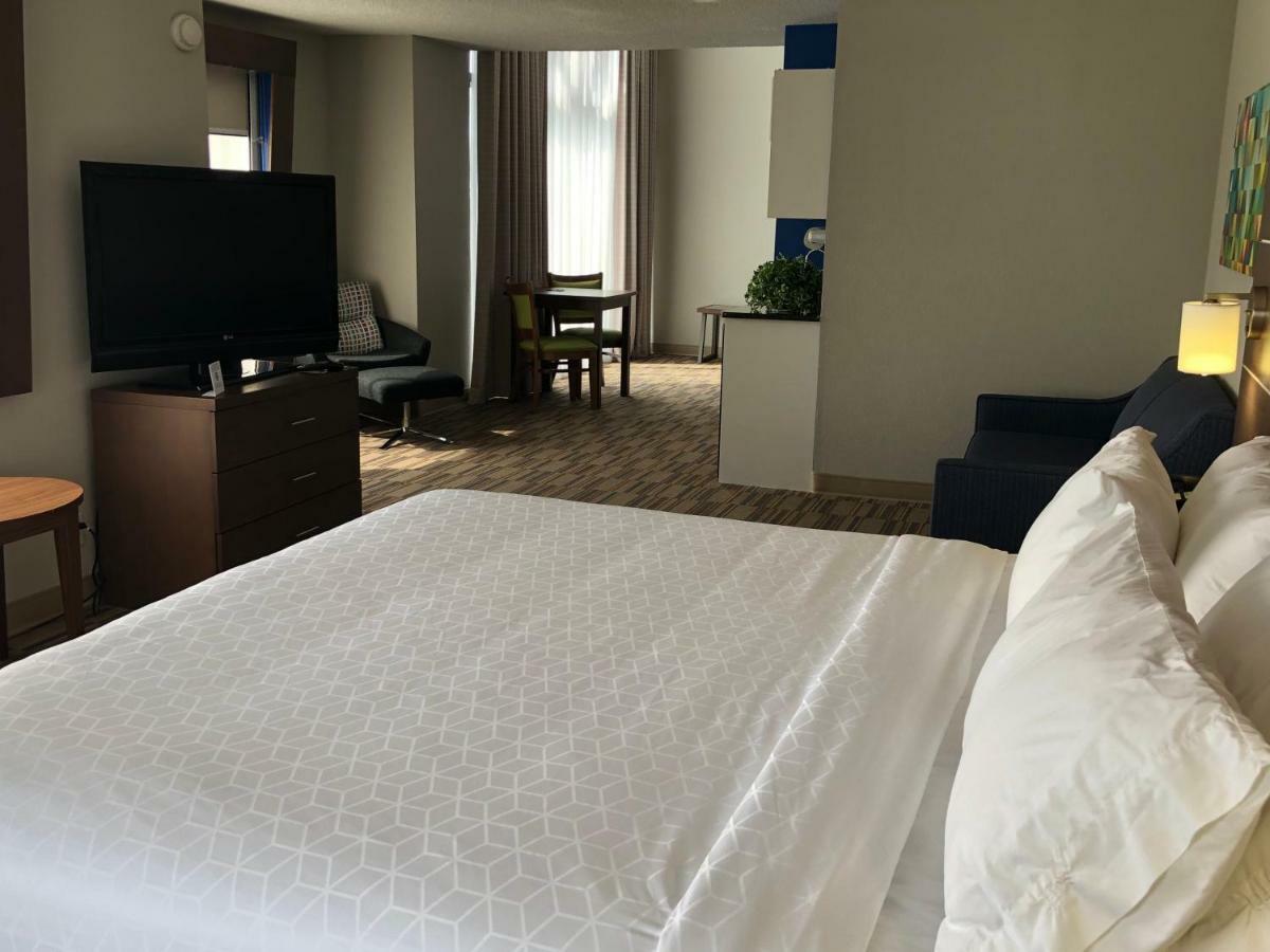 Holiday Inn Express And Suites Quakertown - Allentown Area By Ihg Экстерьер фото