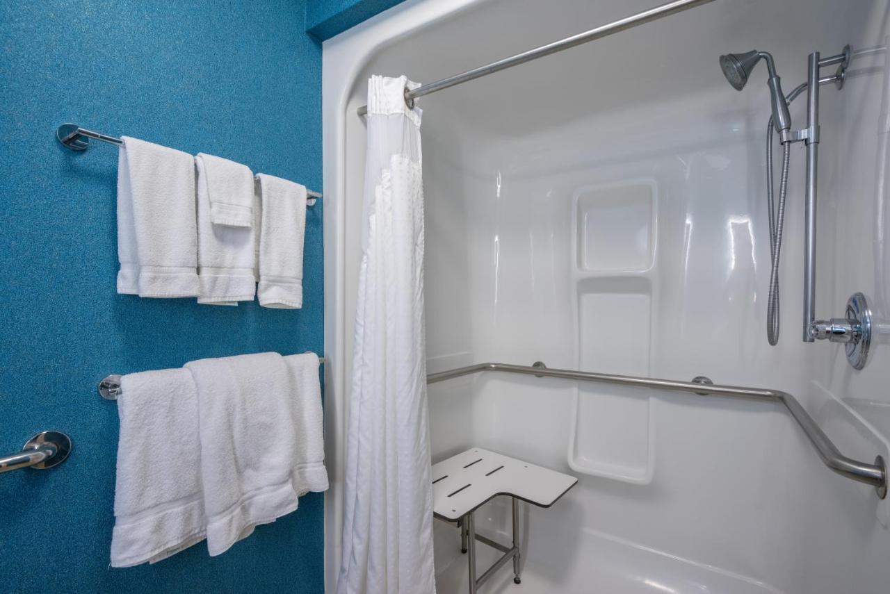 Holiday Inn Express And Suites Quakertown - Allentown Area By Ihg Экстерьер фото